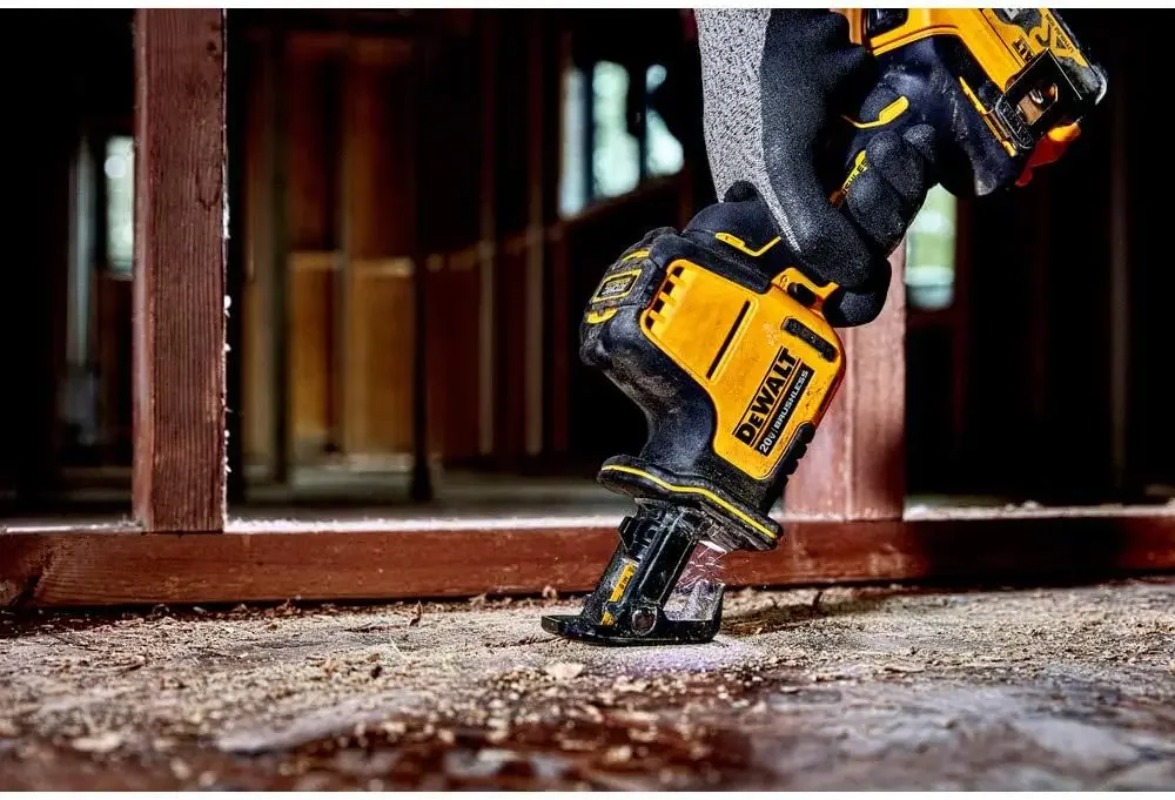DEWALT DCS369 20V MAX* Аккумул – обзор и цена Woodworking Rasp